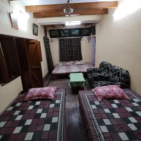 Heritage Homestay@Old City Near Ganges Benares Buitenkant foto