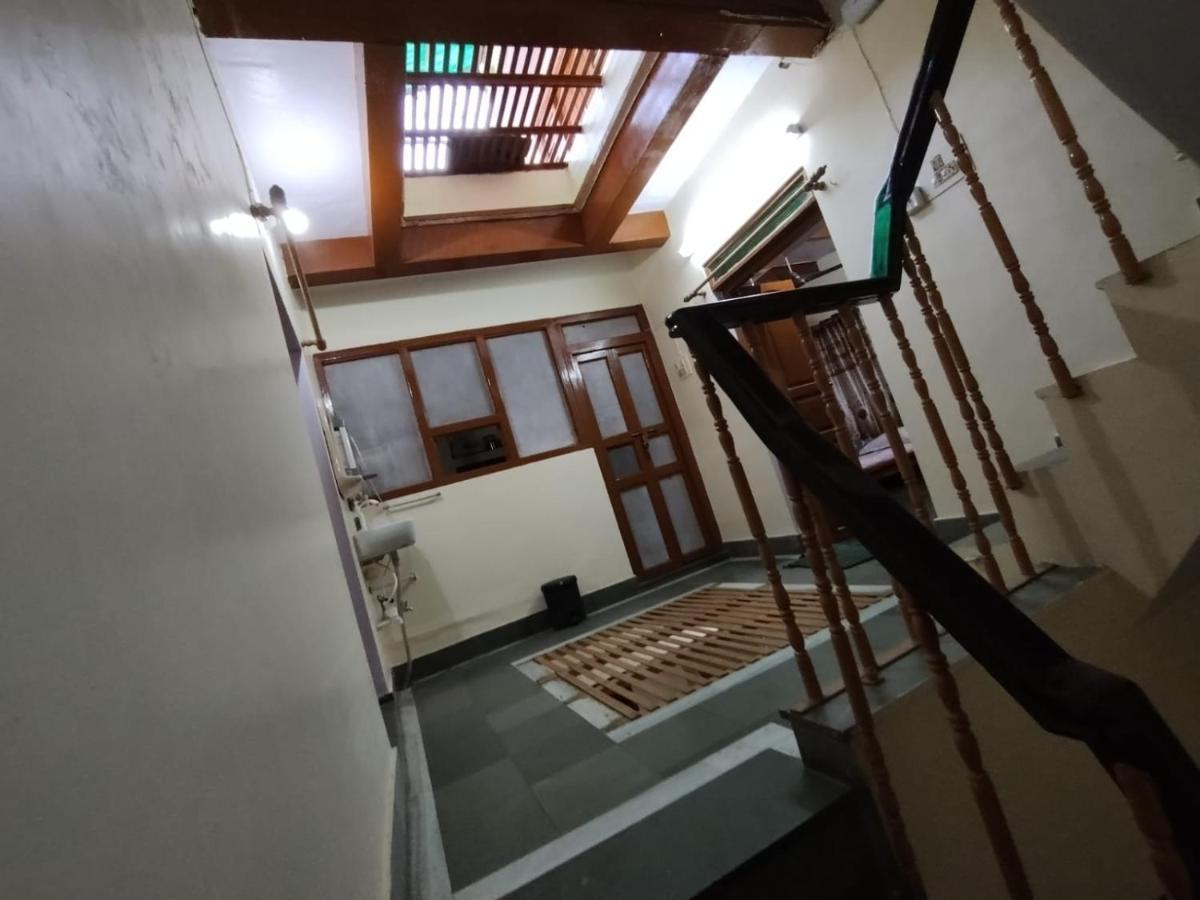 Heritage Homestay@Old City Near Ganges Benares Buitenkant foto