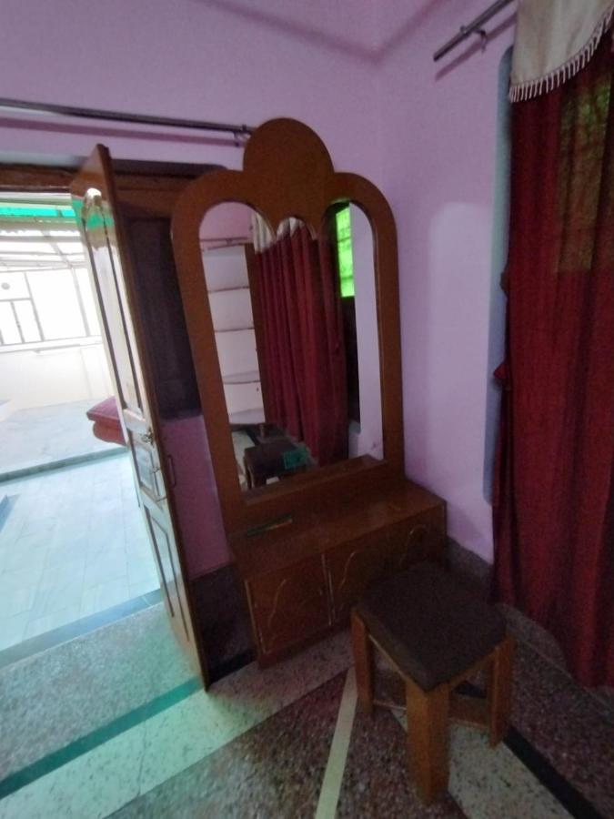 Heritage Homestay@Old City Near Ganges Benares Buitenkant foto