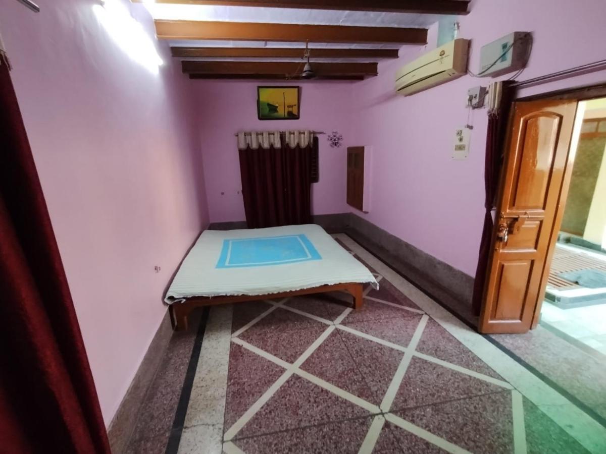 Heritage Homestay@Old City Near Ganges Benares Buitenkant foto