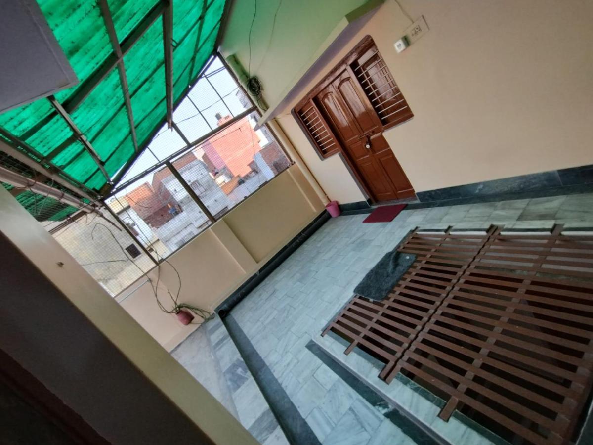 Heritage Homestay@Old City Near Ganges Benares Buitenkant foto
