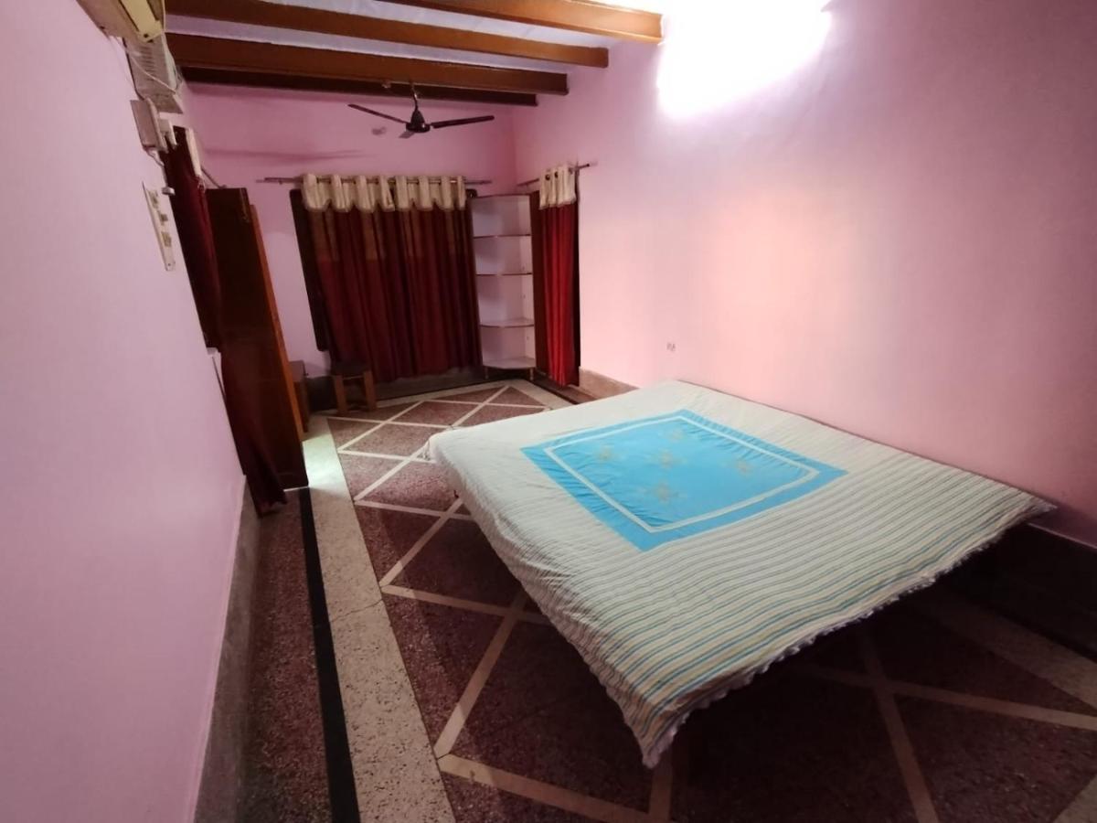 Heritage Homestay@Old City Near Ganges Benares Buitenkant foto